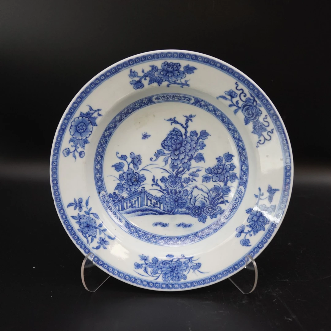 Lot.25070105清乾隆青花花卉纹深腹赏盘 直径：约22cm