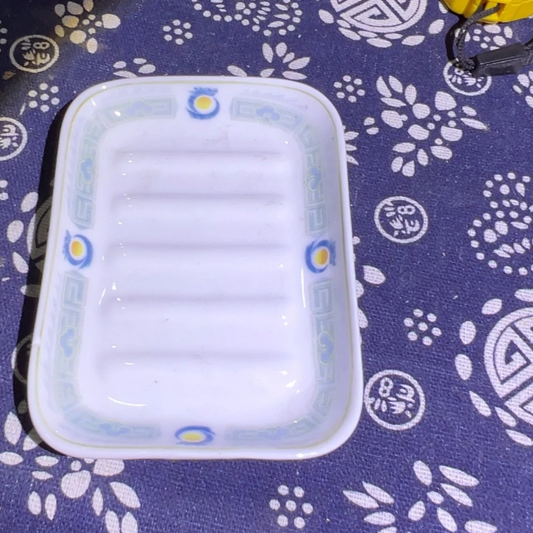醴陵高温瓷群力肥皂碟