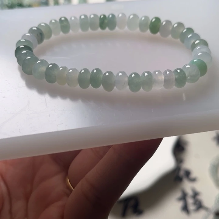 未镶嵌手串翡翠翡翠