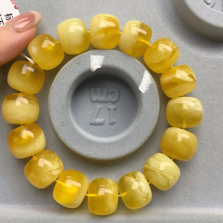 未镶嵌琥珀珠宝奇石10