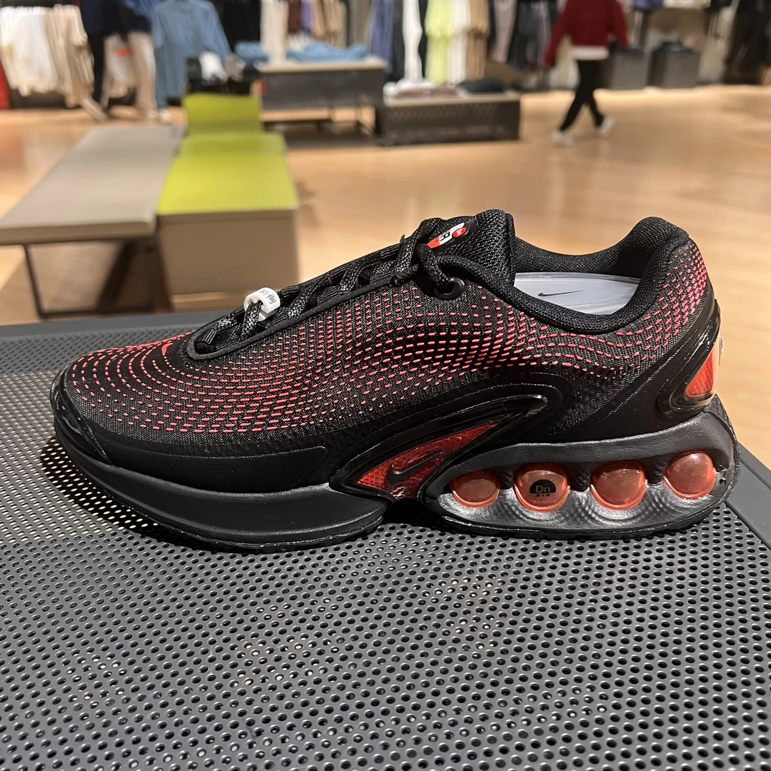 Nike耐克男25新款AIR MAX DN ES气垫缓震回弹运动跑鞋HV5235