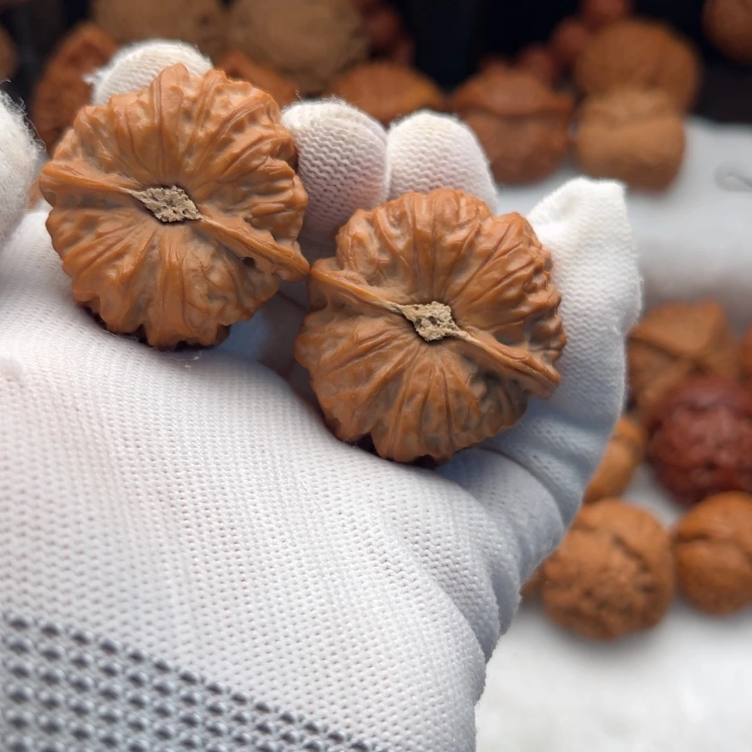 【闪购商品】文玩核桃手串「**」门头沟元宝