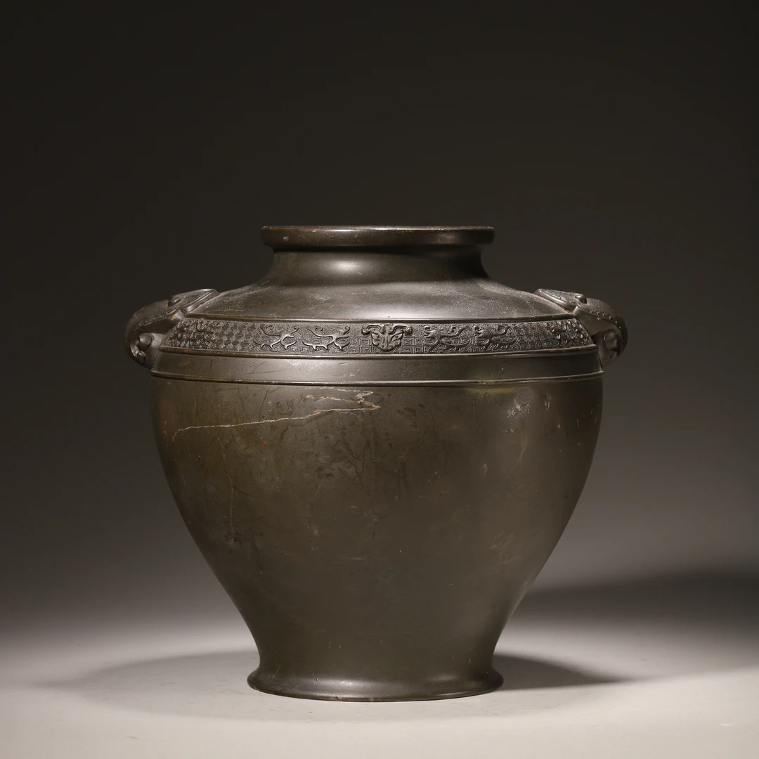 Lot05 清代 仿古凤鸟纹铜瓿