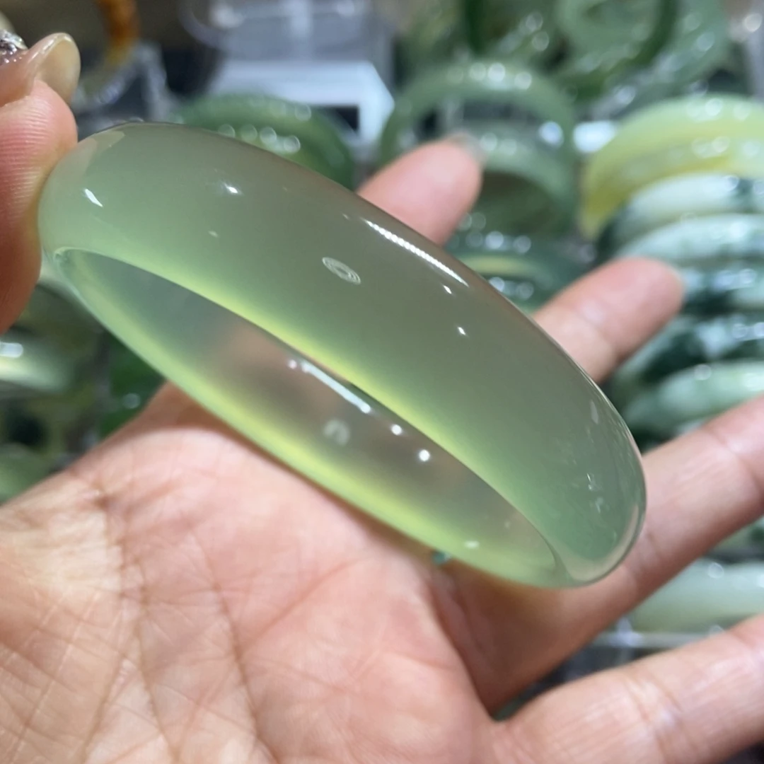 岫玉未镶嵌手镯61