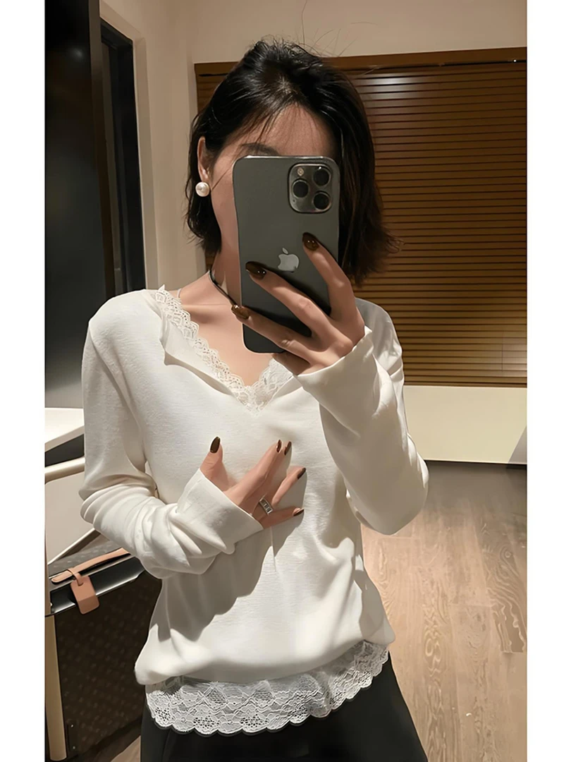 2025秋季高级感超好看软糯慵懒风减龄独特小香风白色蕾丝针织衫女