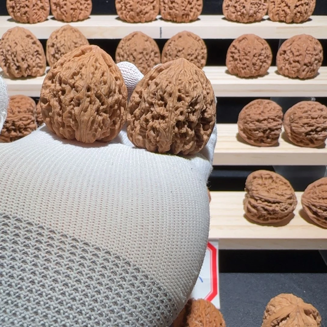 吊坠文玩核桃40三角炮弹奥迪