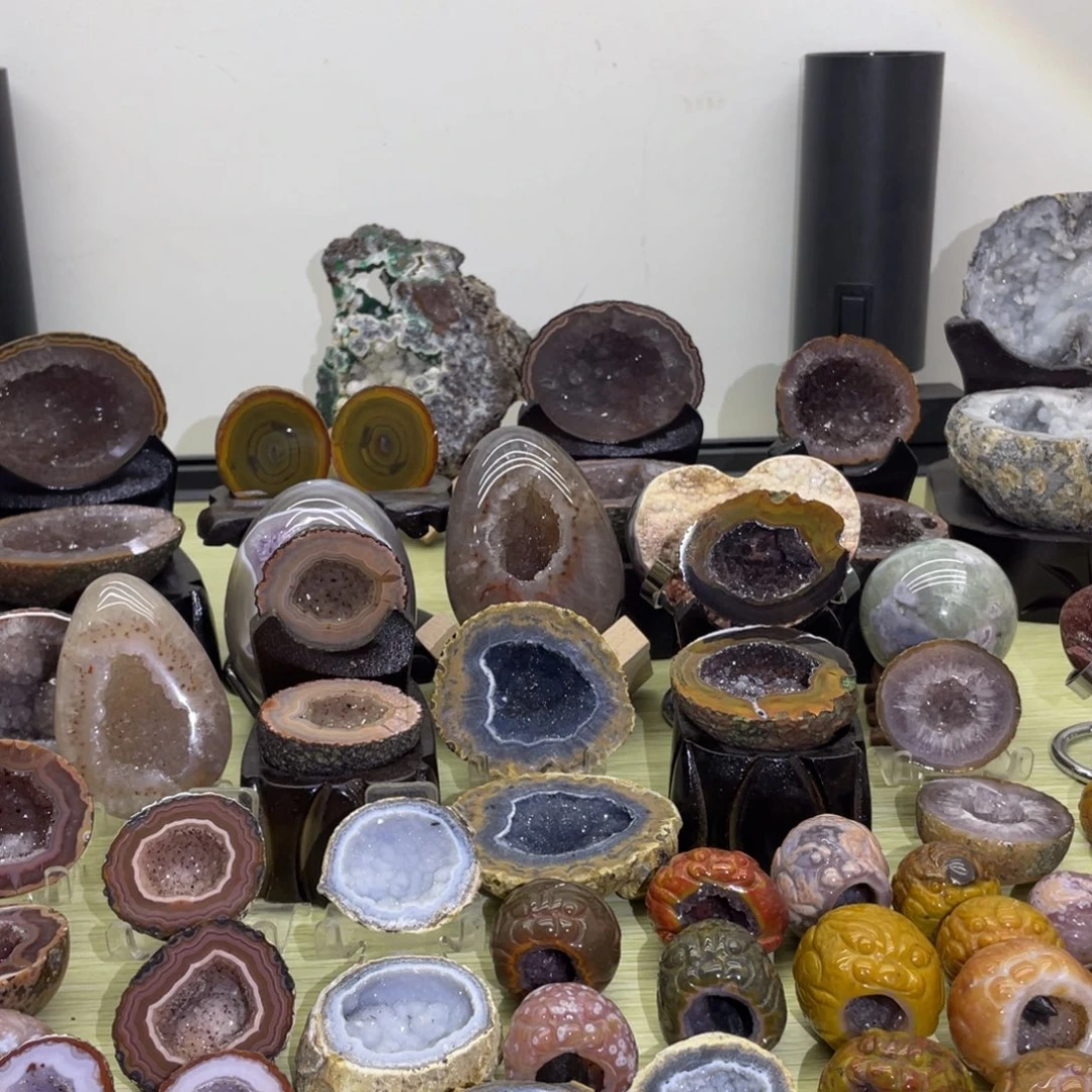 未镶嵌水晶大型摆件（非配饰）