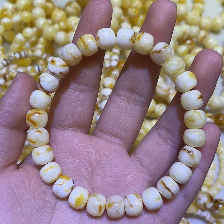 蜜蜡未镶嵌珠宝奇石Z****.超24小时不退换