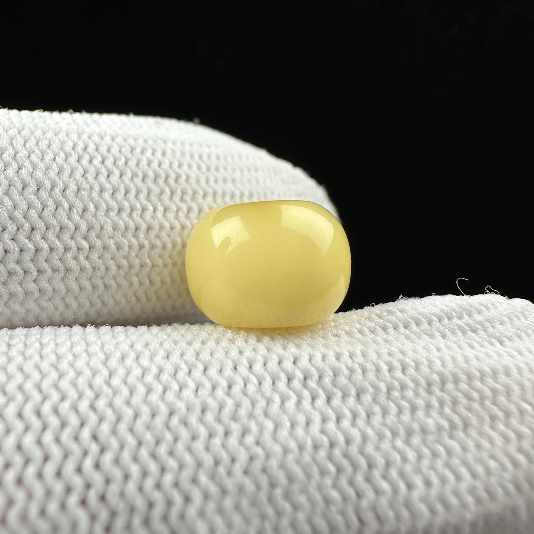 B9382天然原矿蜜蜡 【微瑕】墩子11.2*8mm 支持复检 假一罚十
