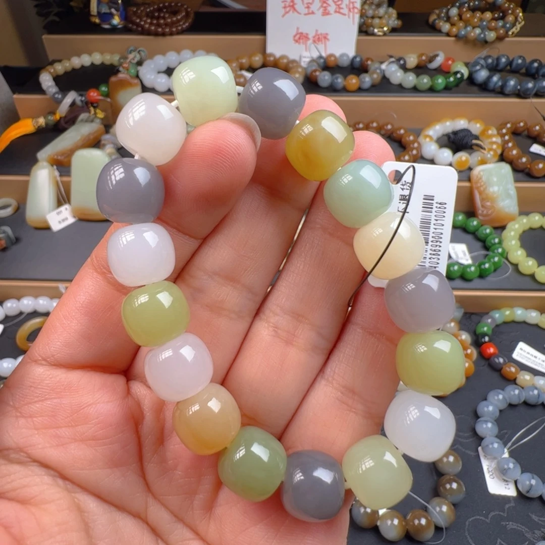 和田玉未镶嵌手链