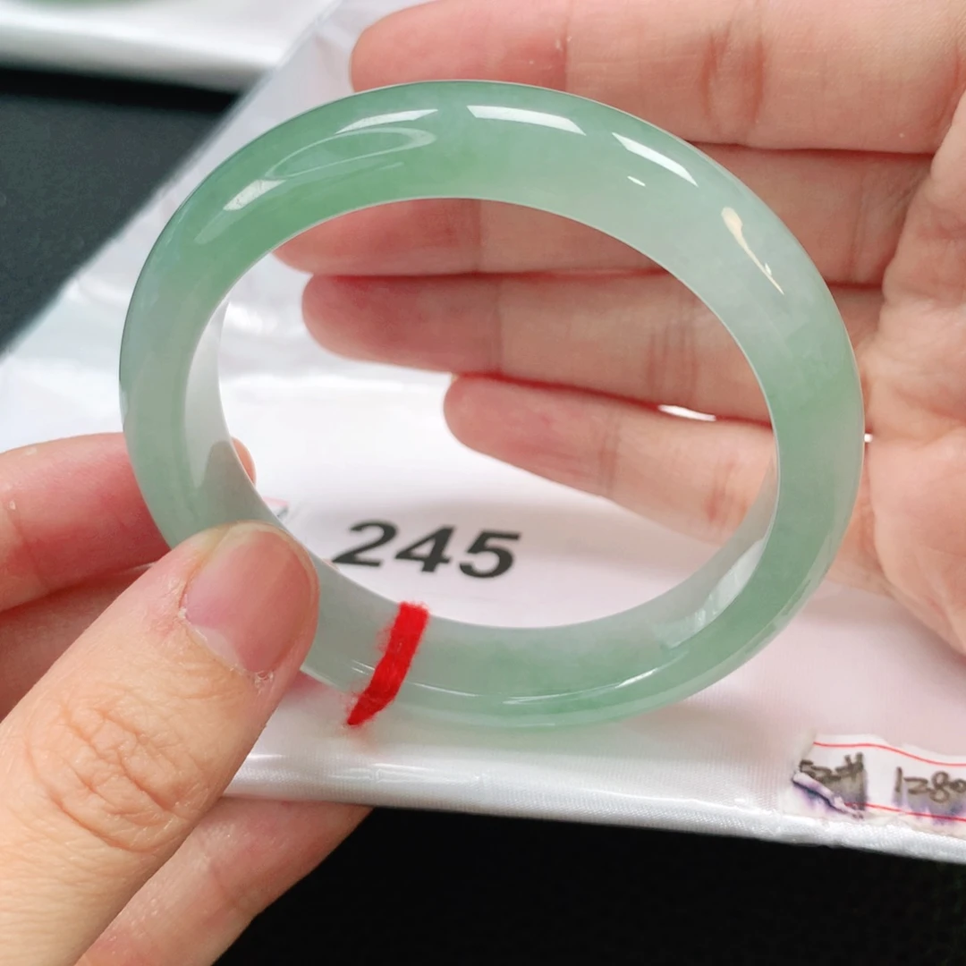 未镶嵌手镯翡翠缅甸52