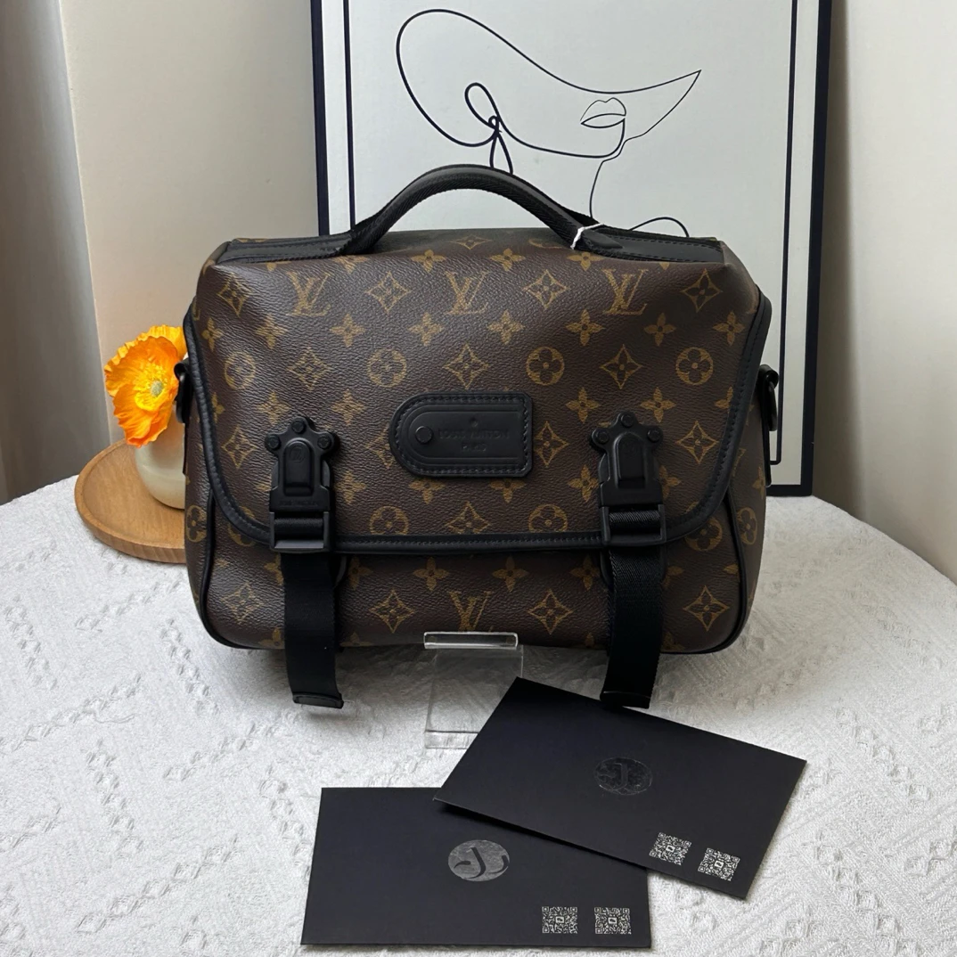95新 LouisVuitton/路易威登 老花邮差包 芯片款/JW8188