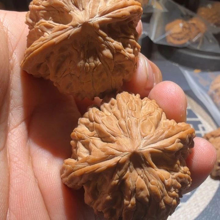 把件猴头核桃磨盘