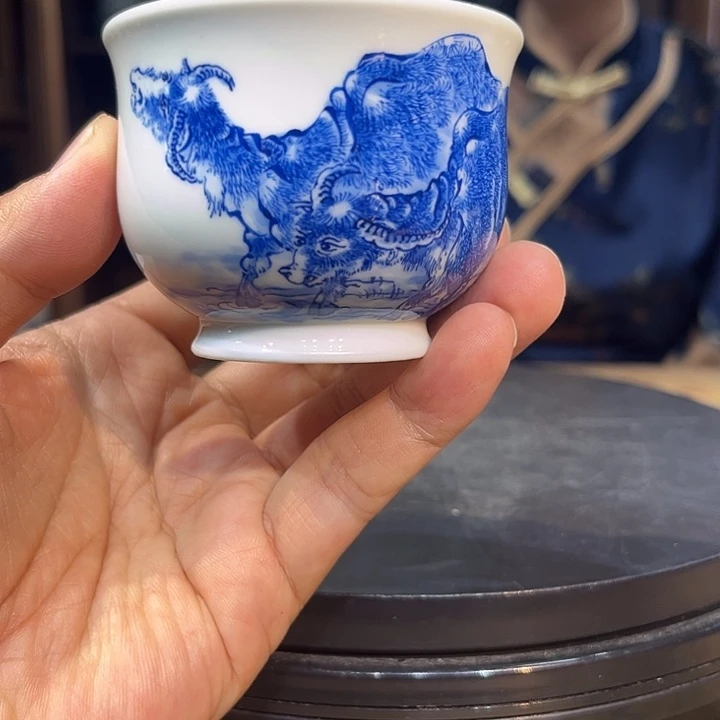 杯子青花双牛纹炉式杯