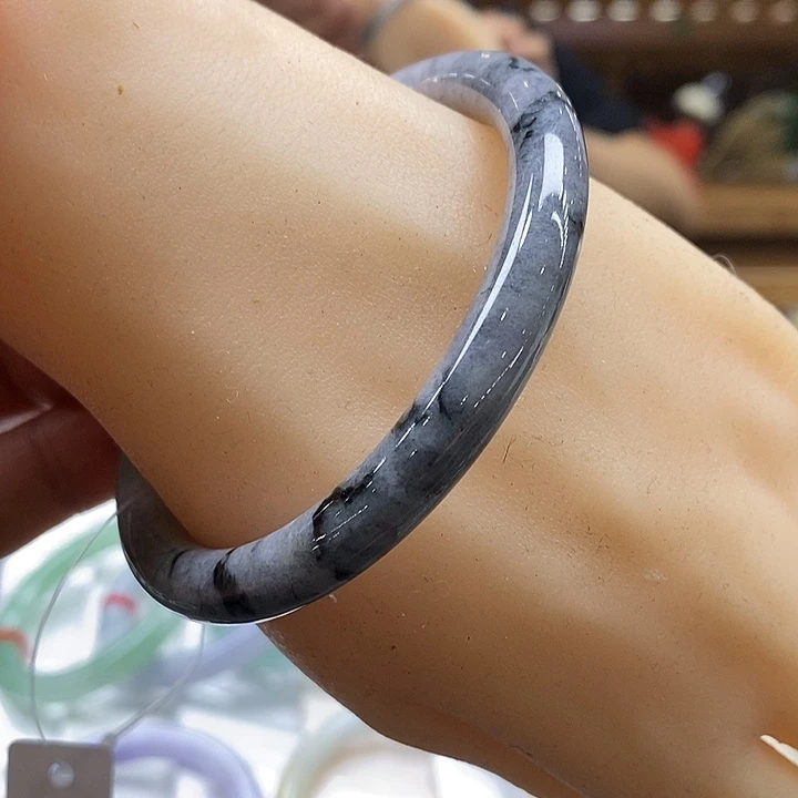 翡翠未镶嵌手镯翡翠手镯59、卡8