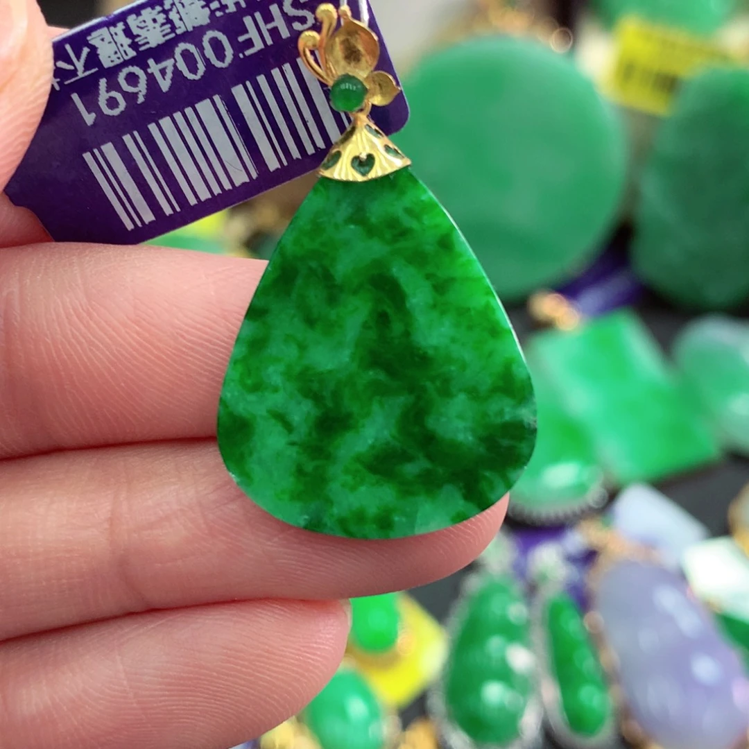 吊坠(不含链)18K金镶嵌翡翠