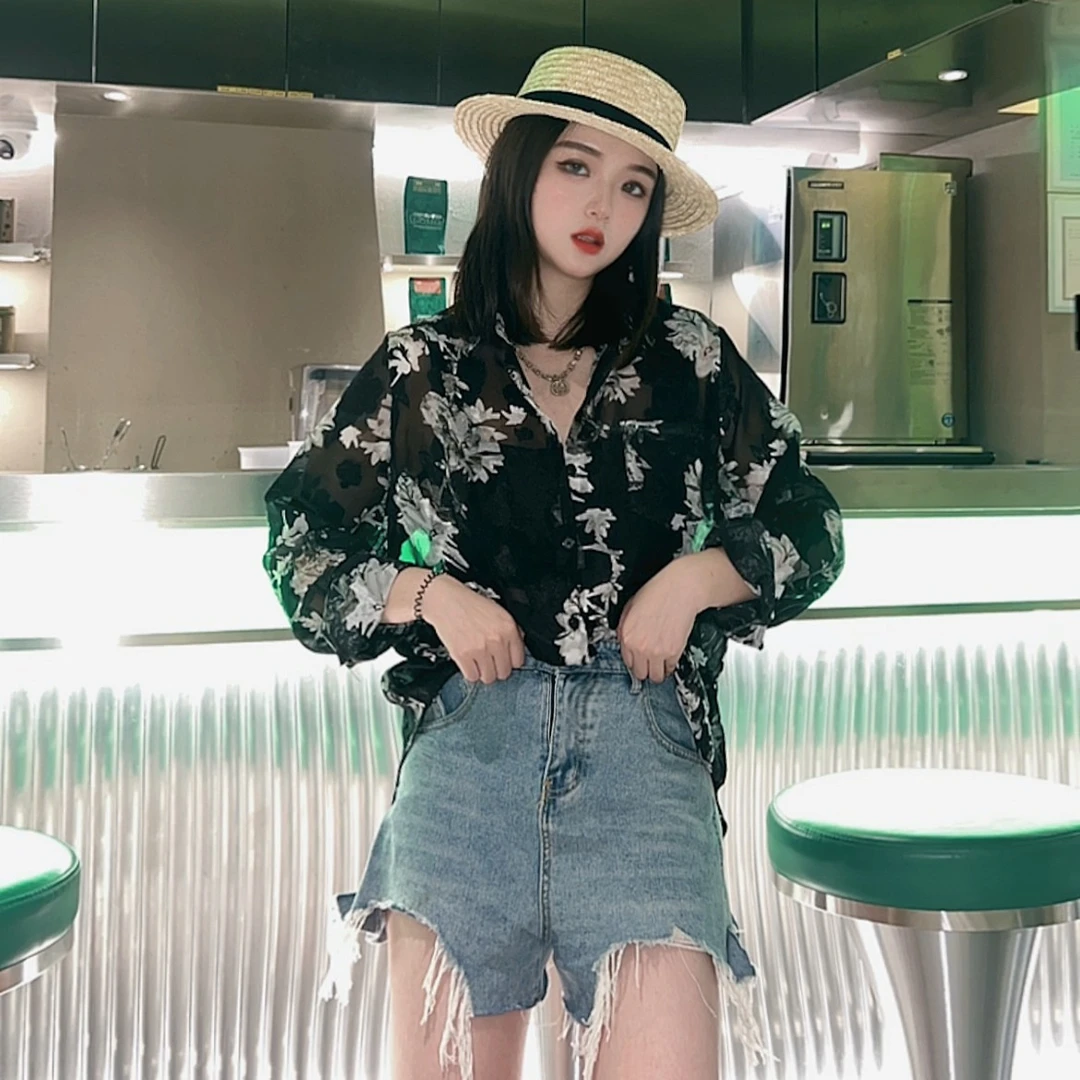 【蜜爷家】黑色复古花朵衬衫 9529#