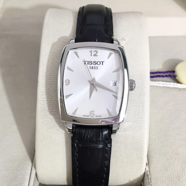 天梭/95新/石英表/表径24.5/S99250210003