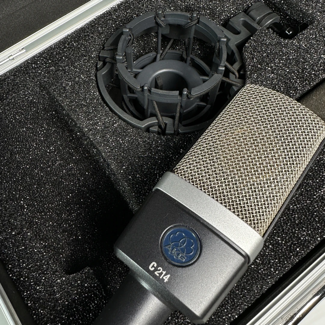 AKGc214大振膜48v电容麦克 全套配置  送支架 线 防喷