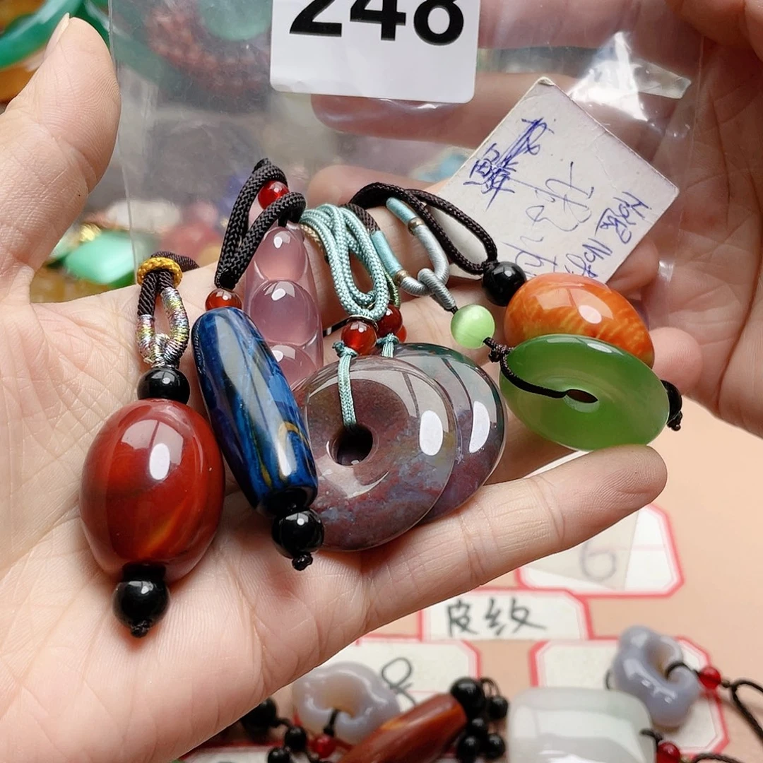 合金颈饰玛瑙/玉髓晟****司