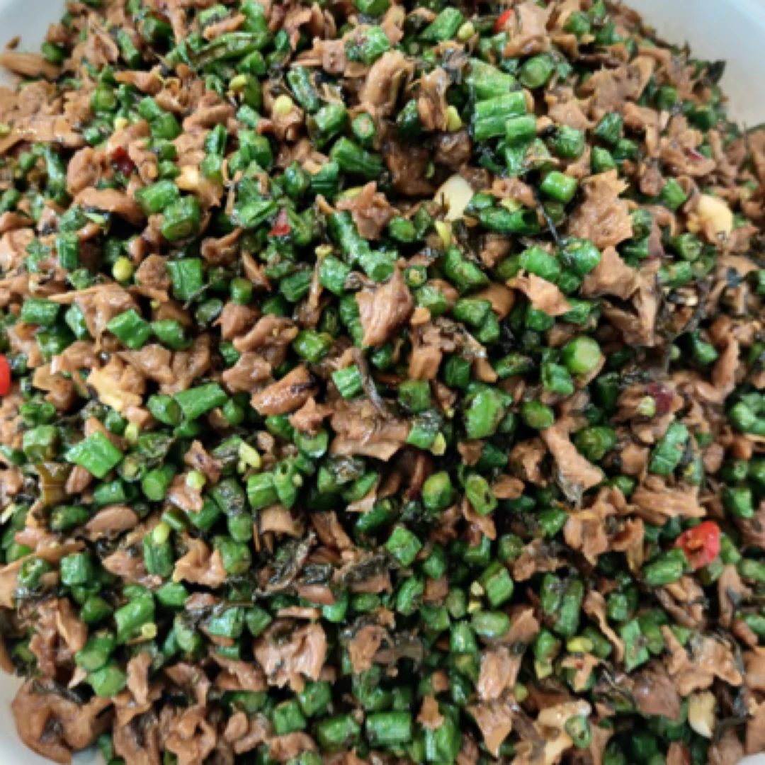 L-外婆菜炒豇豆外婆菜炒豇豆