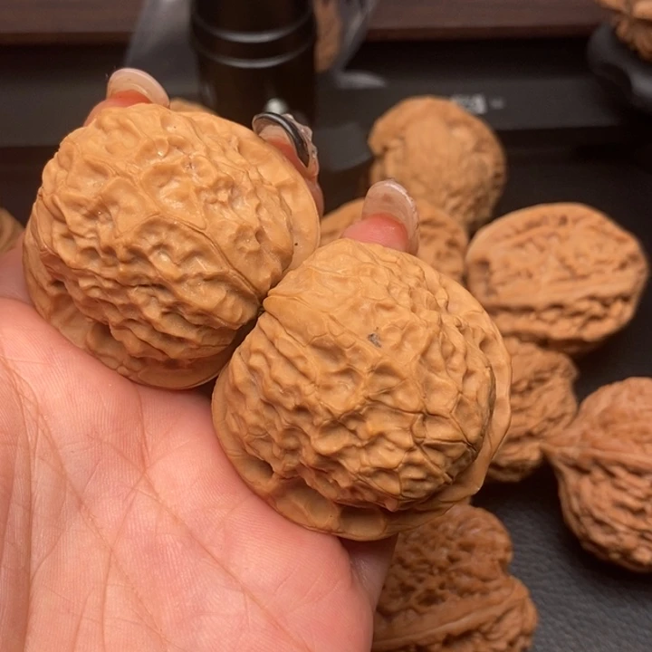 【闪购商品】心*文玩核桃手把件敦煌