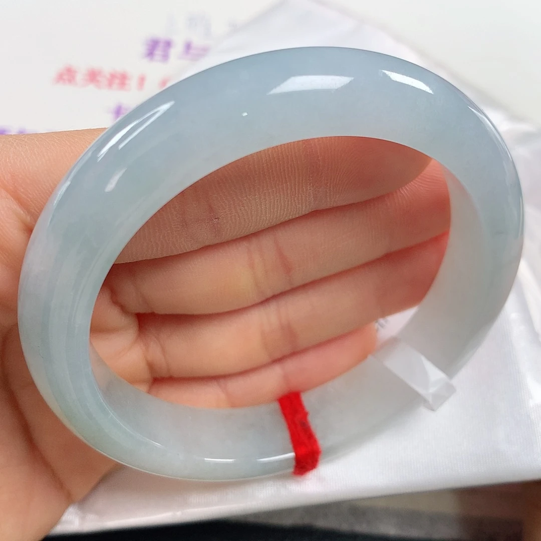 翡翠手镯未镶嵌赛****猪 正圈