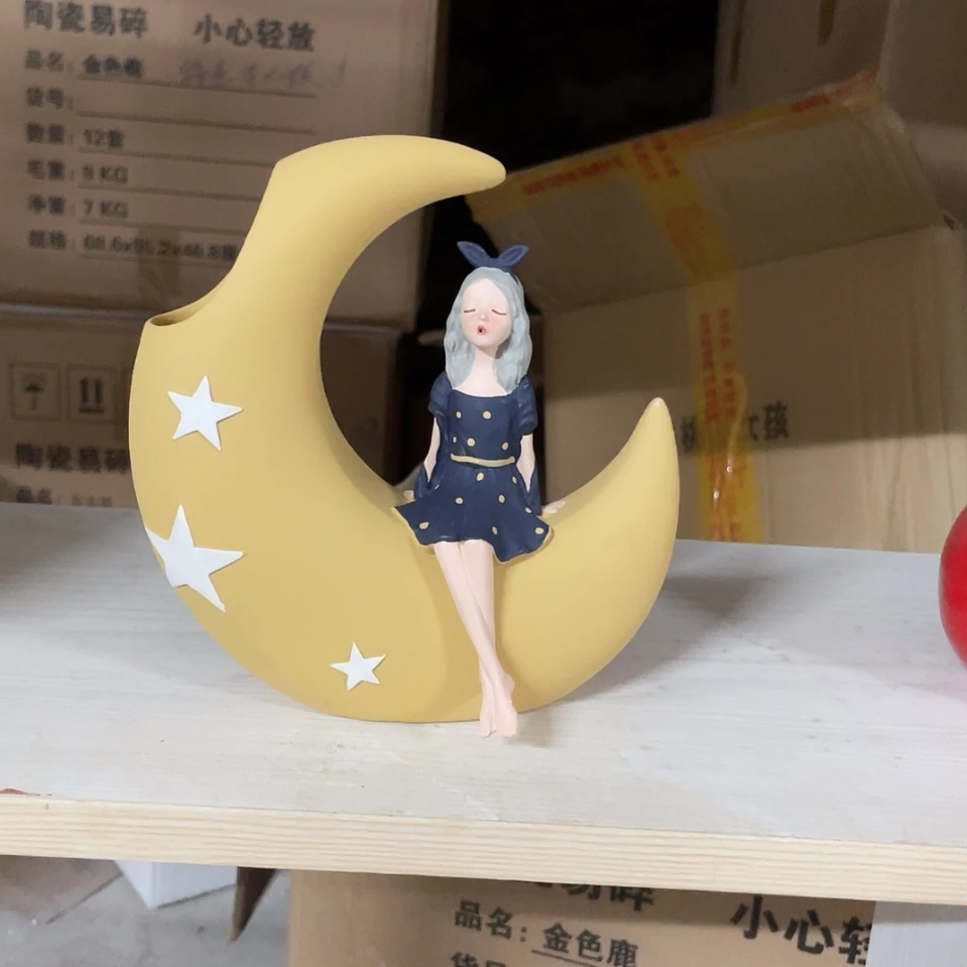 树脂月亮女孩摆件1111