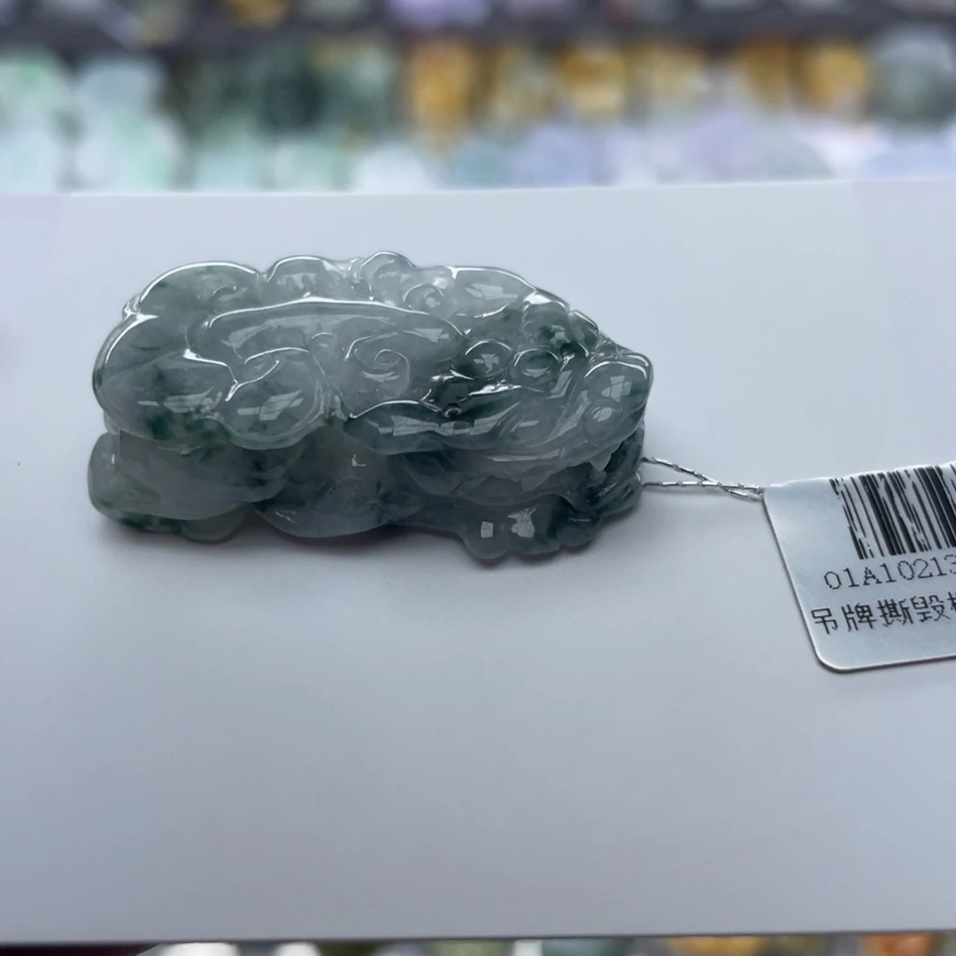 翡翠颈饰未镶嵌貔貅