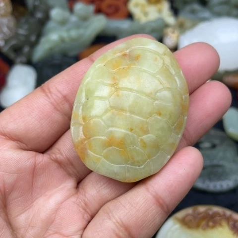 蛇纹石玉颈饰未镶嵌22