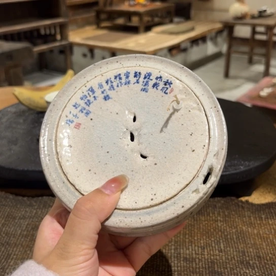 景德镇鱼和熊手工陶艺