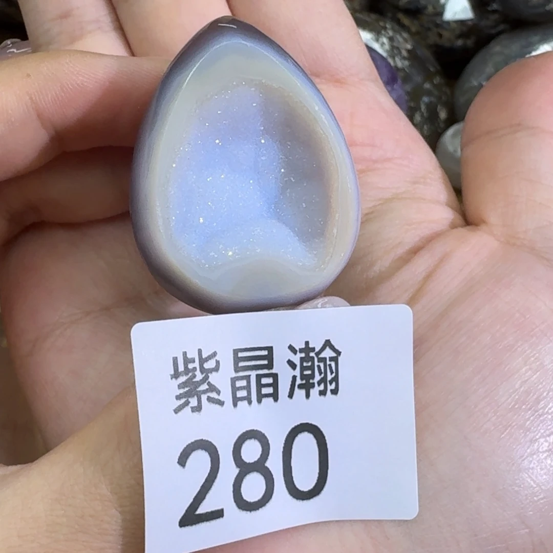 未镶嵌水晶大型摆件（非配饰）
