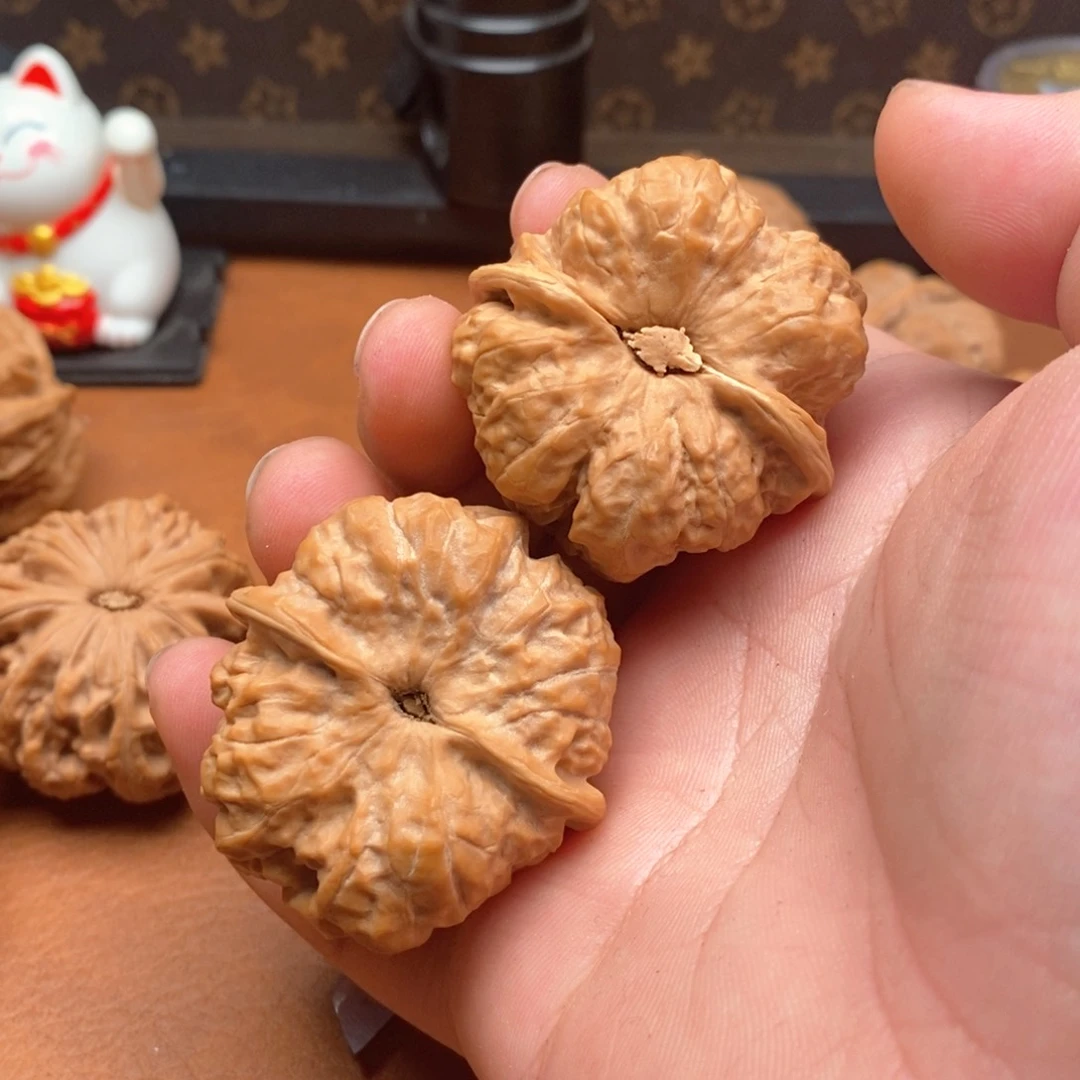 文玩核桃吊坠蛤蟆