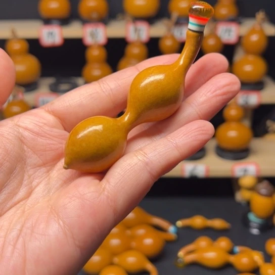 洗****烤天然小葫芦手把件