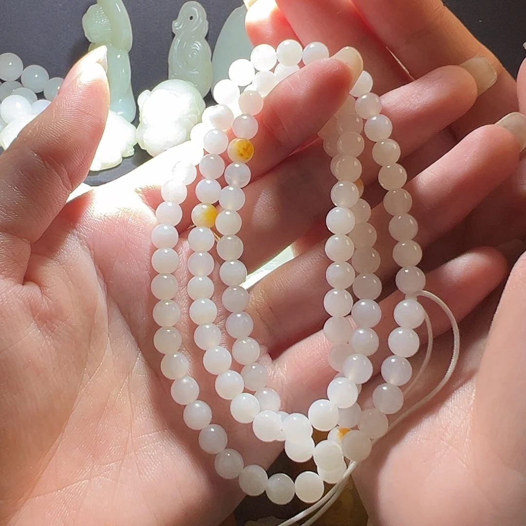 *****和田玉未镶嵌颈饰