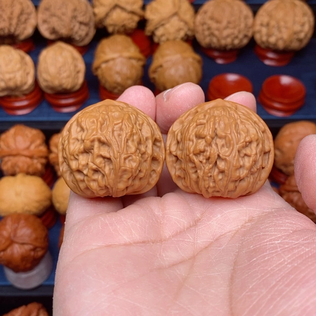 把件文玩核桃手捻野生精品龙胆