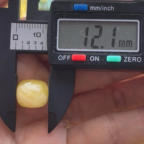 【闪购商品】裸石蜜蜡未镶嵌大****38号