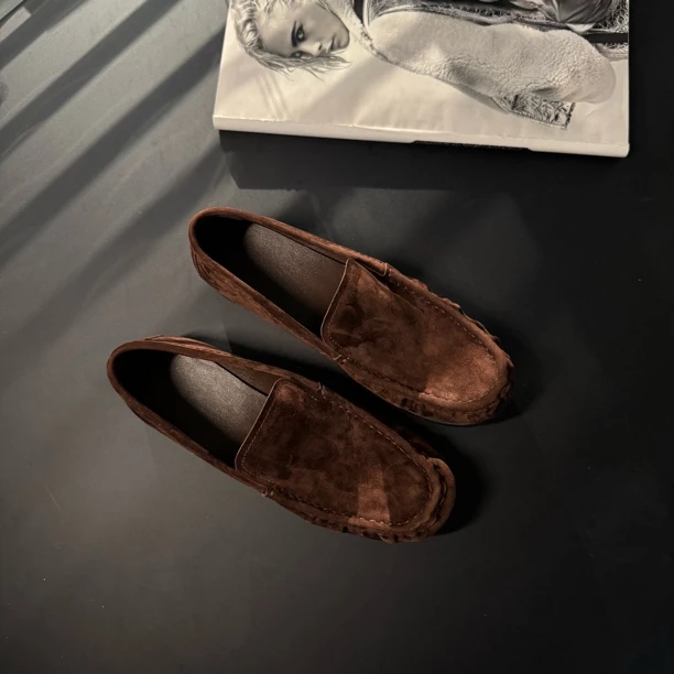 EM2025秋冬新款老钱风简约女时尚乐福鞋低跟平底一脚蹬复古单鞋