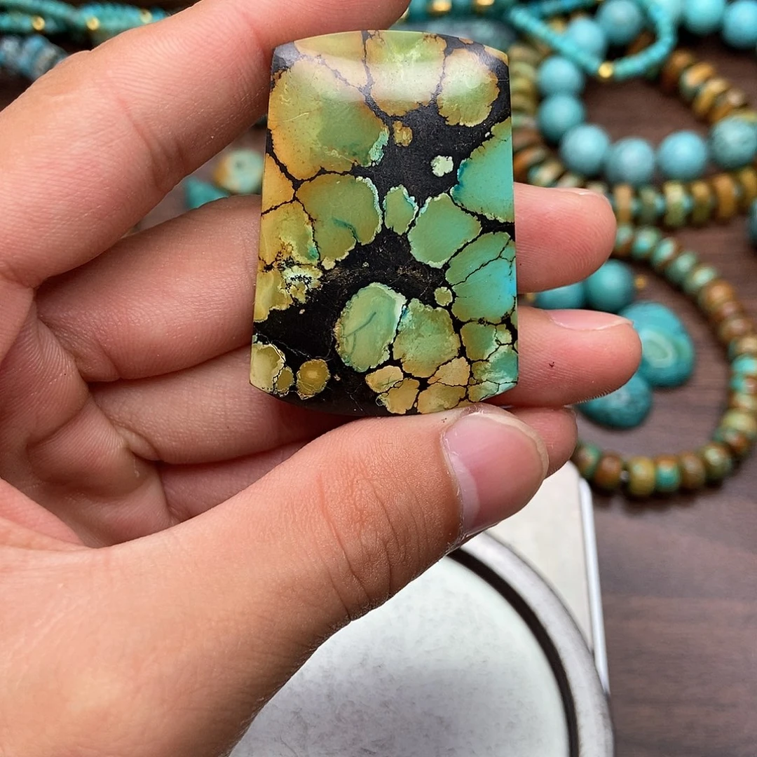 五****一高瓷玉华三彩无事牌