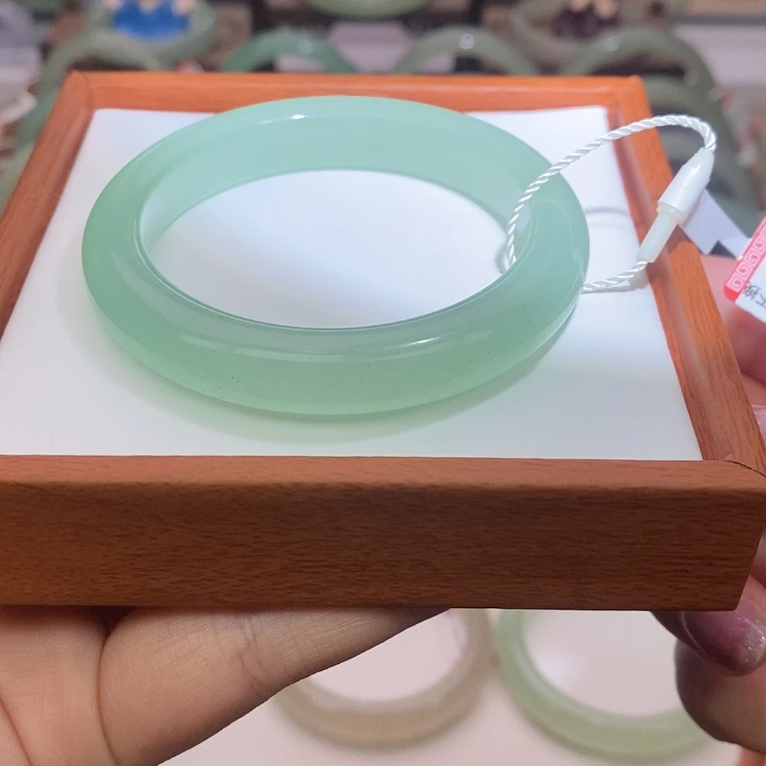 东陵石未镶嵌手镯51/52