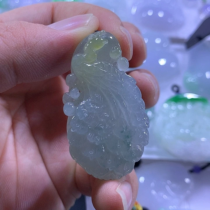 颈饰未镶嵌翡翠天然翡翠A货吊坠