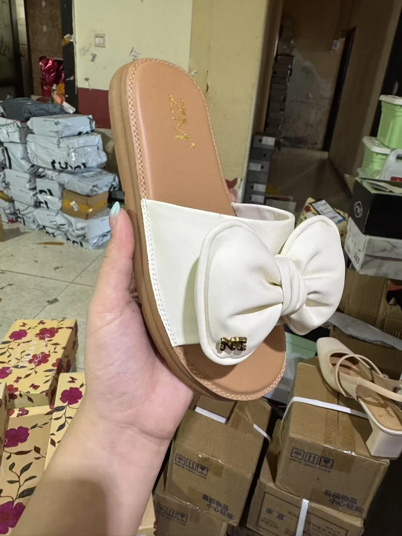 B-370   新款百搭舒适拖鞋21012