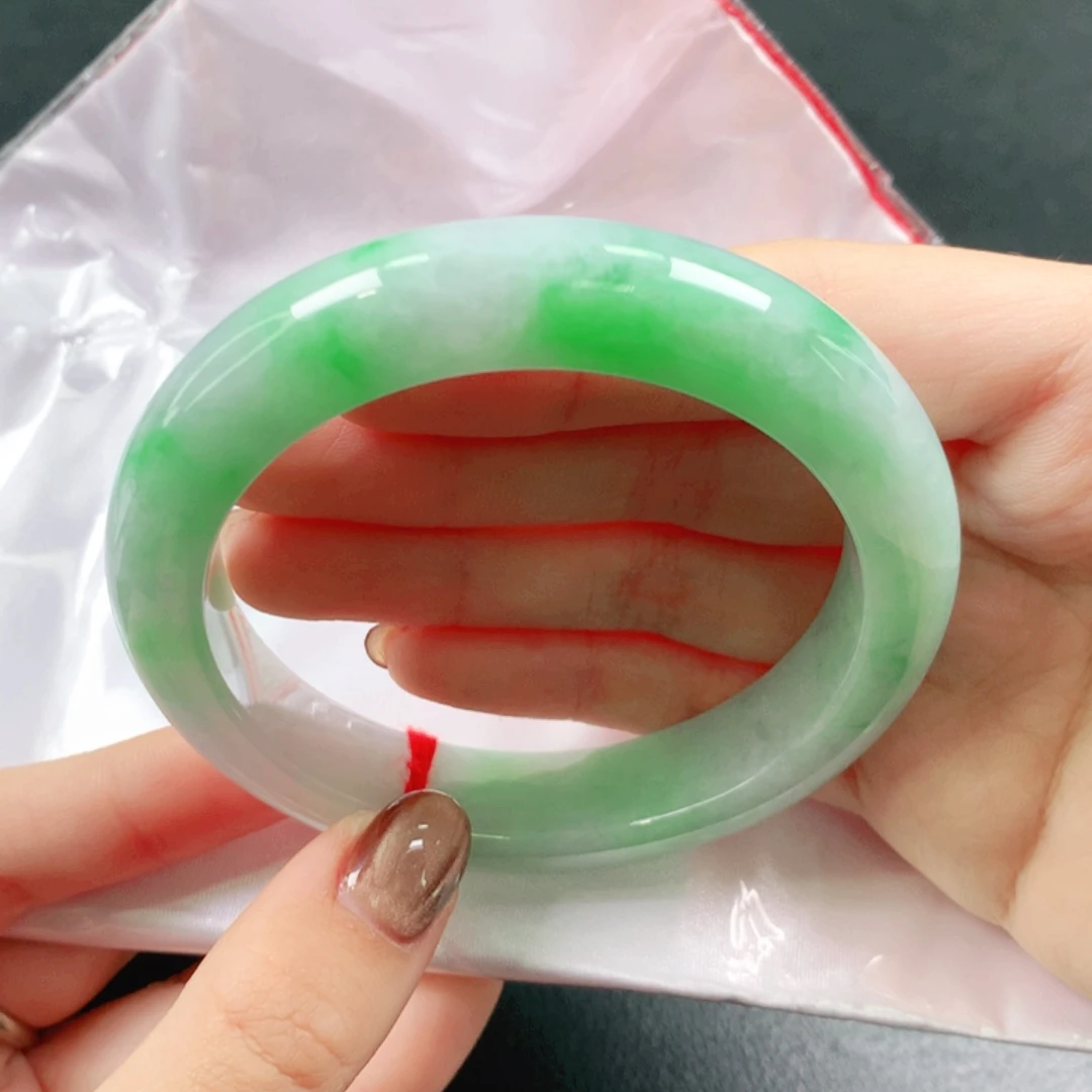 若***水翡翠未镶嵌手镯60圈5900