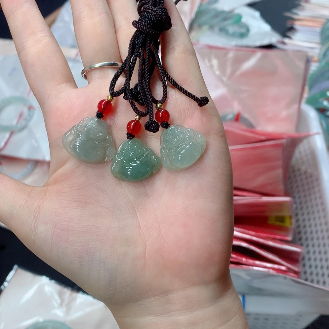 翡翠未镶嵌颈饰多样性发1