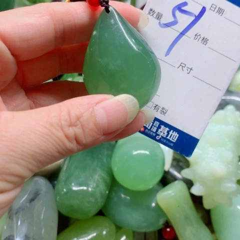 蛇纹石玉未镶嵌手把件