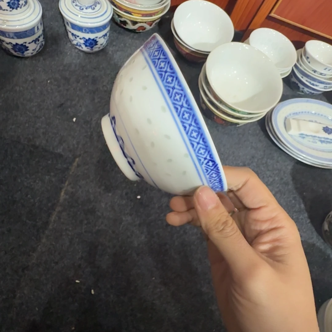 景德镇的陶瓷瓷器