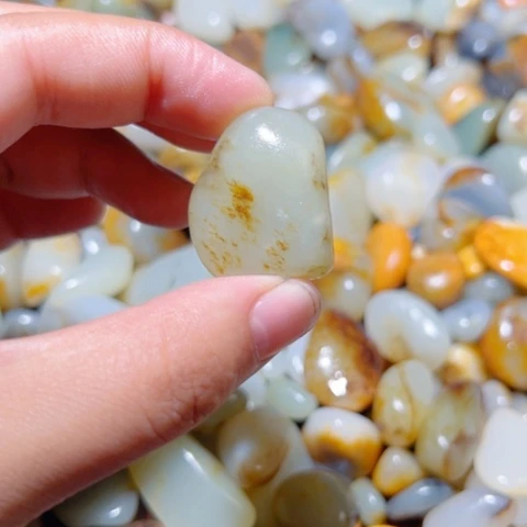和田玉（糖玉）未镶嵌颈饰12克