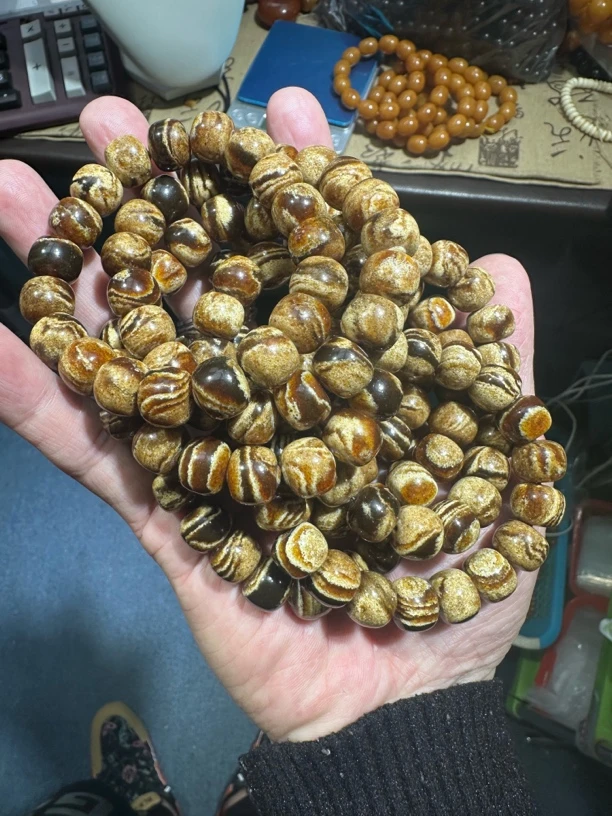 缅甸容洞老形手串多样性发其一