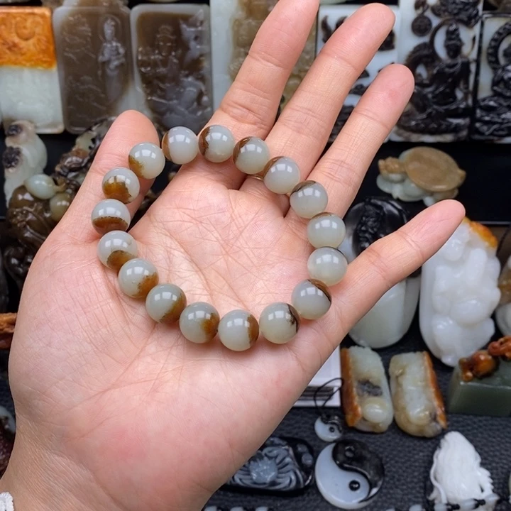 用***9和田玉未镶嵌项链