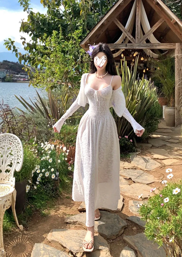 月光与诗 法式复古收腰欧若风吊带连衣裙+白色开衫两件套